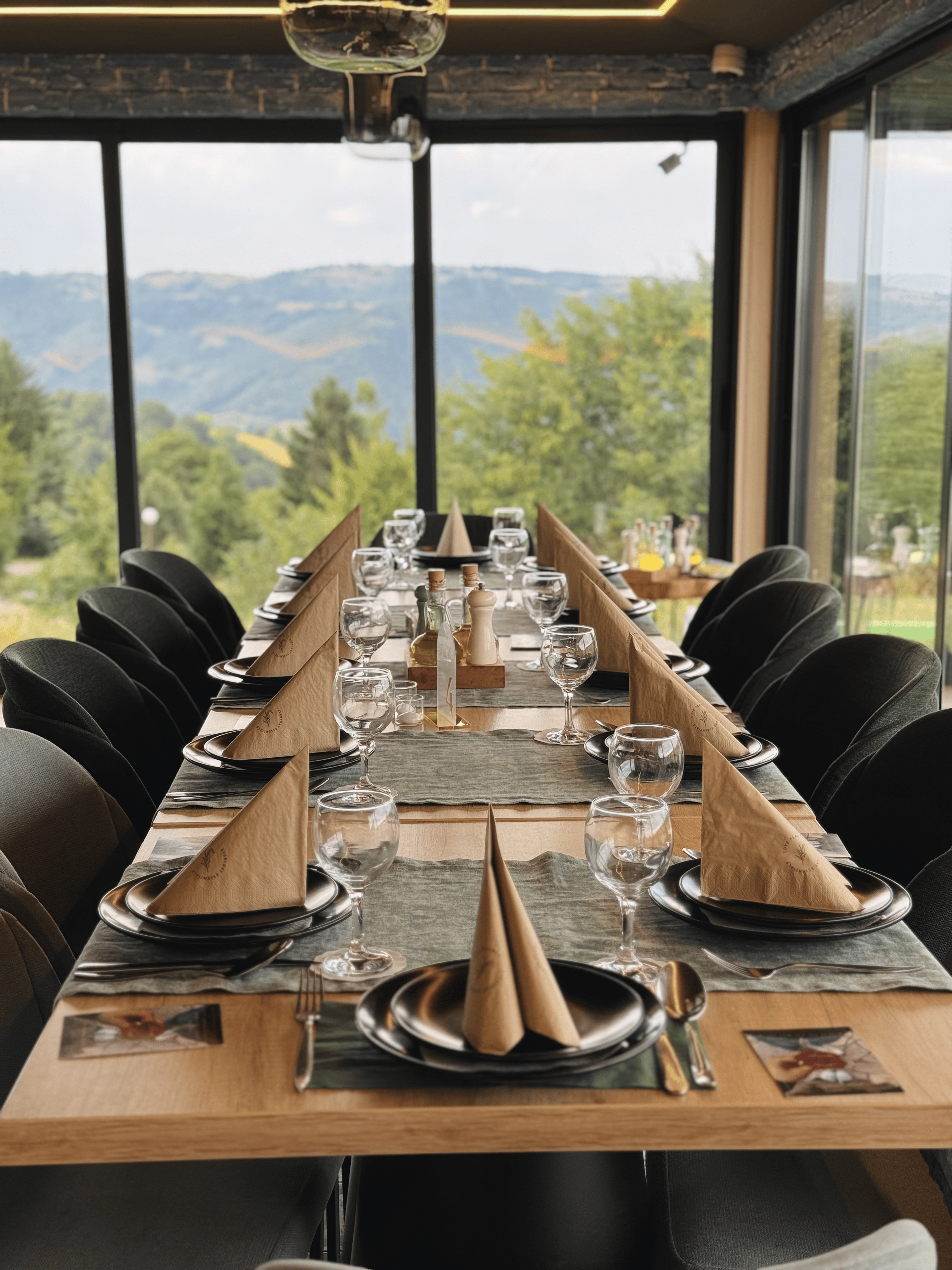 Prostor Restorana 960 pripremljen za proslavu